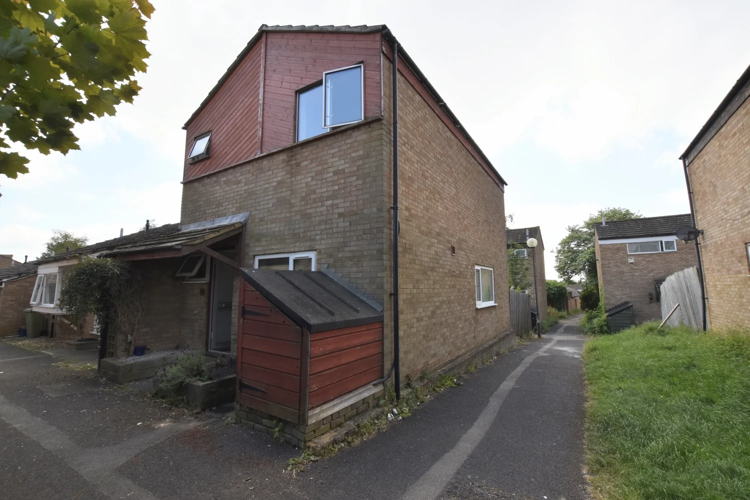Buckingham Gate, Eaglestone, Milton Keynes, Buckinghamshire, MK6 5AA