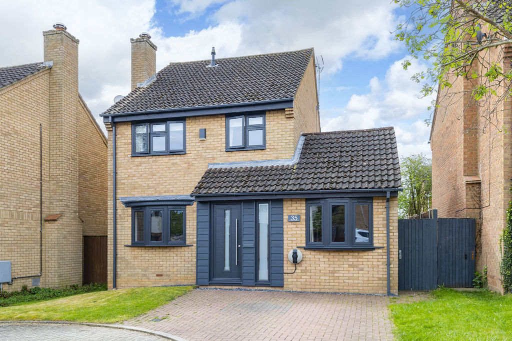 Trafalgar Avenue, Bletchley, Milton Keynes, Buckinghamshire, MK3 7UP