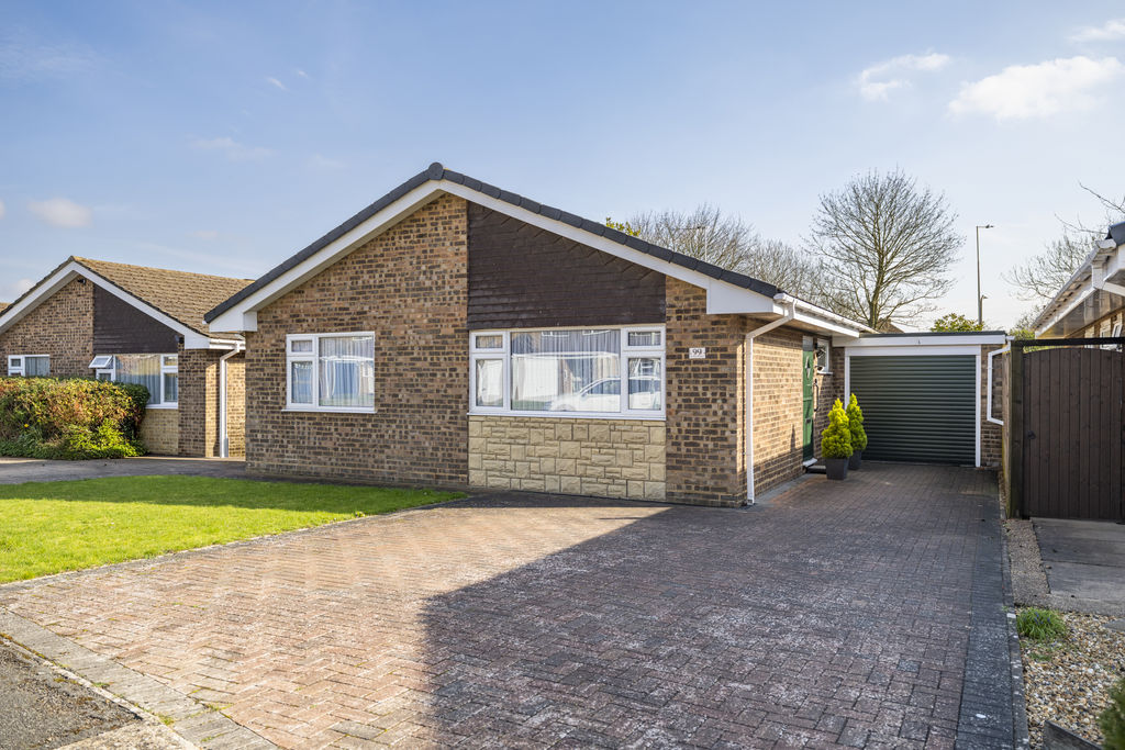Windmill Hill Drive, Bletchley, Milton Keynes, Buckinghamshire, MK3 7RJ