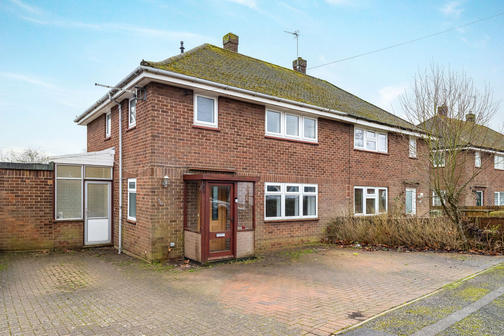 Whiteley Crescent, Bletchley, Milton Keynes, Buckinghamshire, MK3 5DG