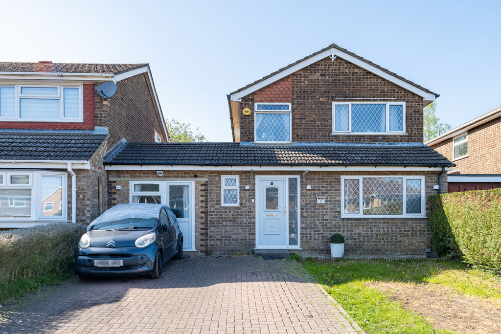 Sutherland Grove, Bletchley, Milton Keynes, Buckinghamshire, MK3 7NX