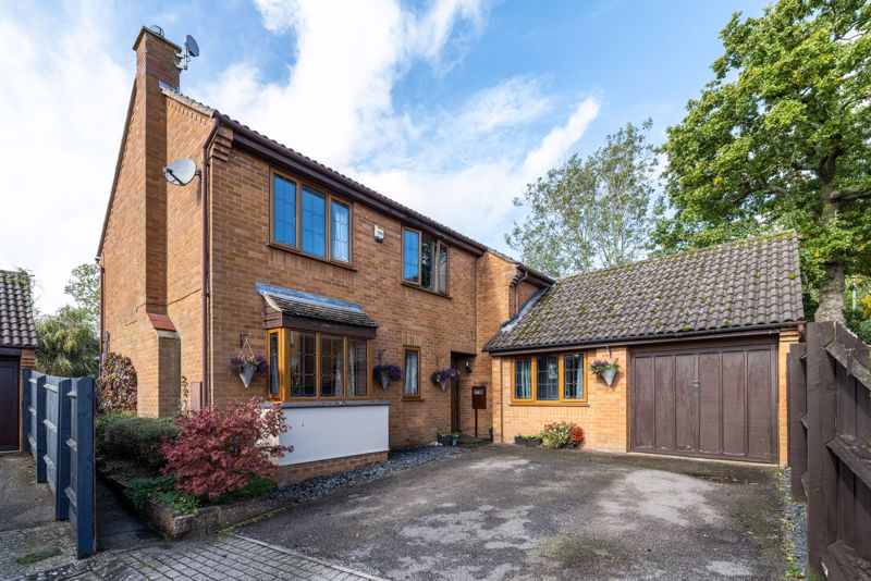 Thirsk Gardens, Bletchley, Milton Keynes, Buckinghamshire, MK3 5LH