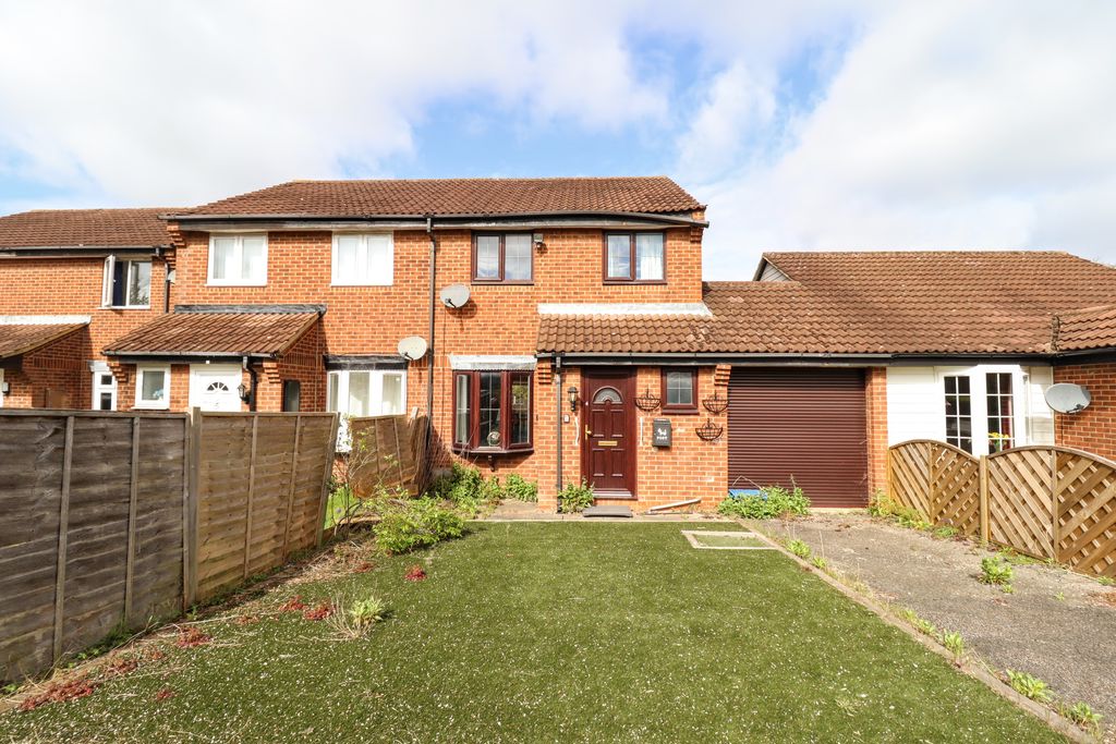 Perracombe, Furzton, Milton Keynes, Buckinghamshire, MK4 1EP
