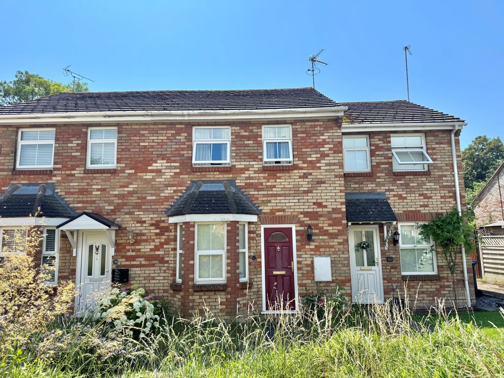 Lakeside, Tring, Hertfordshire, HP23 5HN