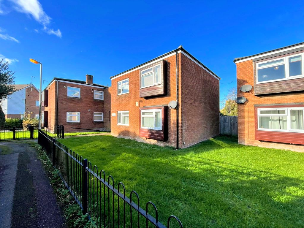 Beechwood Way, Aston Clinton, Buckinghamshire, HP22 5JW