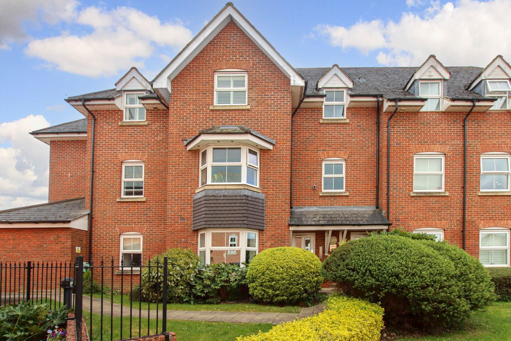 Gowers Yard, Tring, Hertfordshire, HP23 4FH