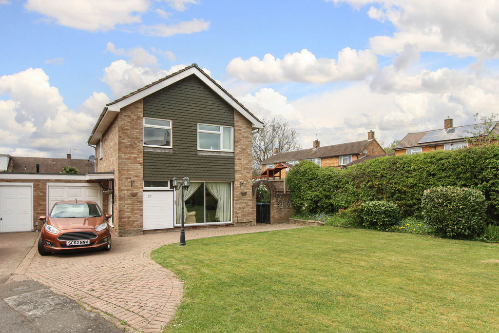 Branksome Close, Hemel Hempstead, Hertfordshire, HP2 7AG