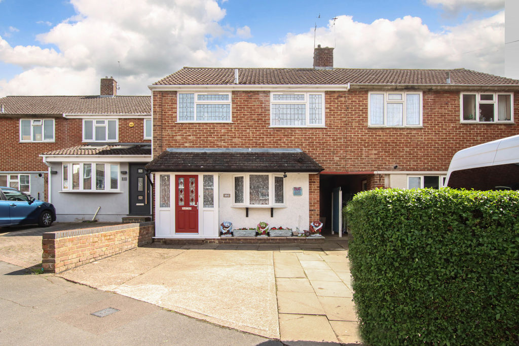 Great Whites Road, Hemel Hempstead, Hertfordshire, HP3 9LH