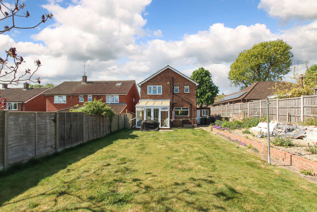 Christchurch Road, Tring, Hertfordshire, HP23 4EE