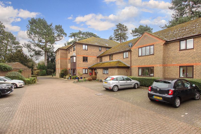 King Street, Tring, Hertfordshire, HP23 6BX