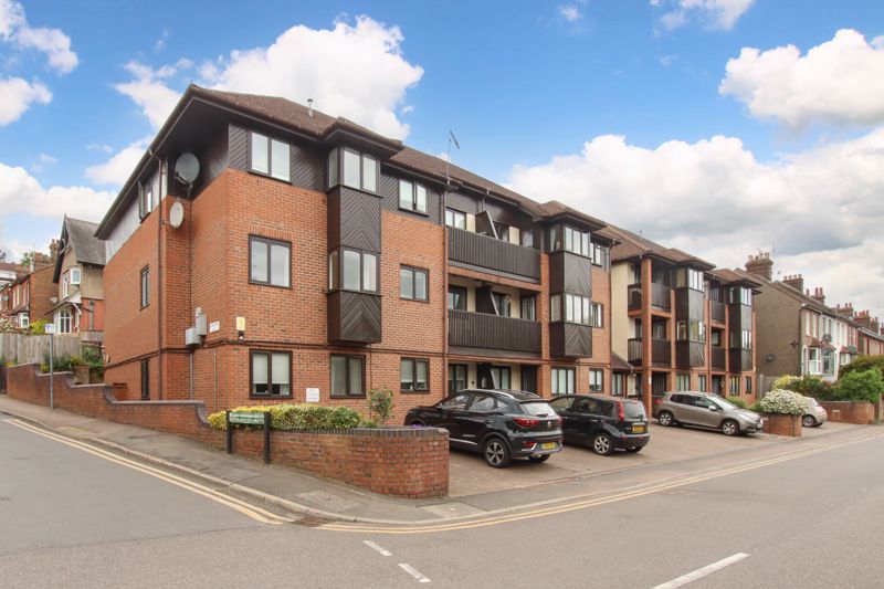 Cotterells, Hemel Hempstead, Hertfordshire, HP1 1UF