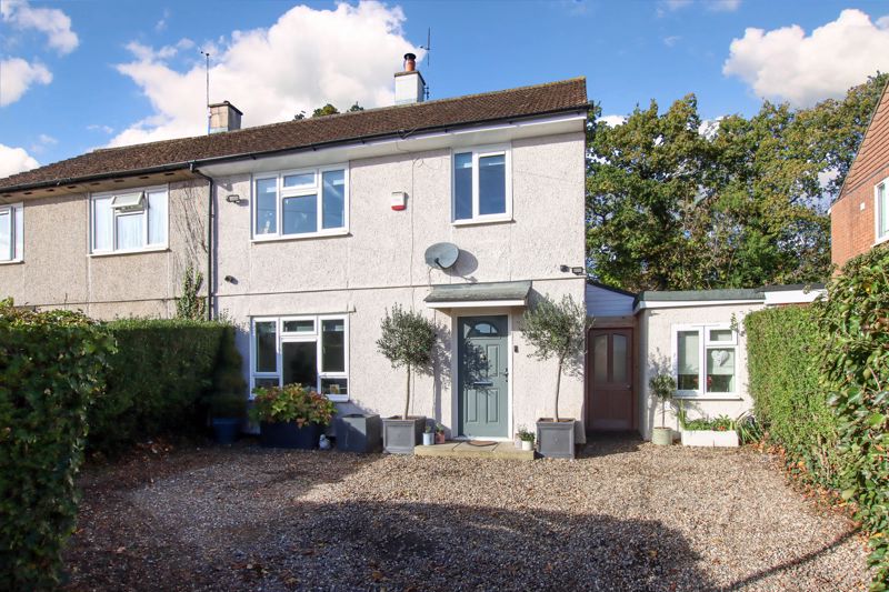 Oliver Close, Park Street, St. Albans, Hertfordshire, AL2 2NA