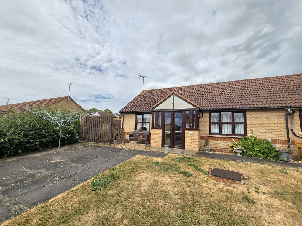 Epsom Grove, Bletchley, Milton Keynes, Buckinghamshire, MK3 5NR