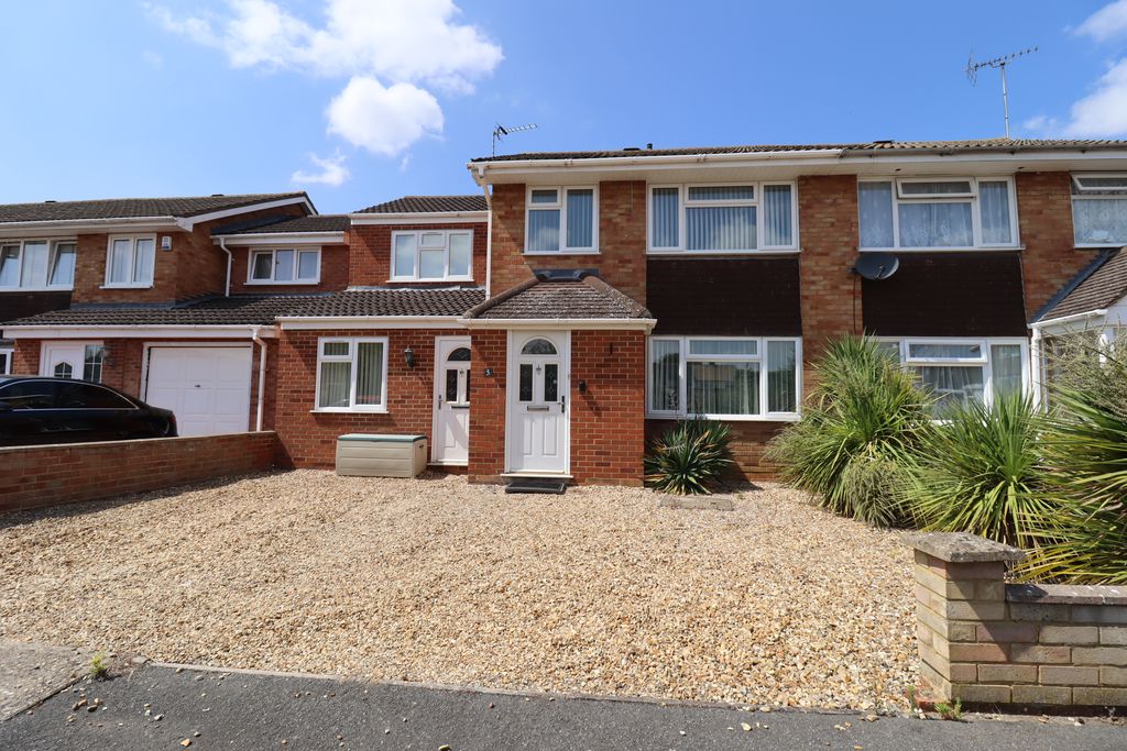 Birkdale Close, Bletchley, Milton Keynes, Buckinghamshire, MK3 7RF