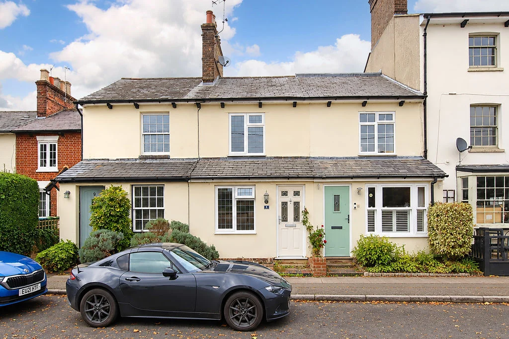 Park Road, Tring, Hertfordshire, HP23 6BN