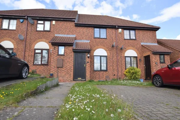 40 hodder lane front_lge.jpg