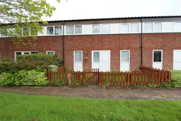 23 Haywards Croft front (2)