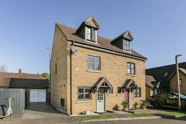 Lrg_8 Berrington Grove front.JPG
