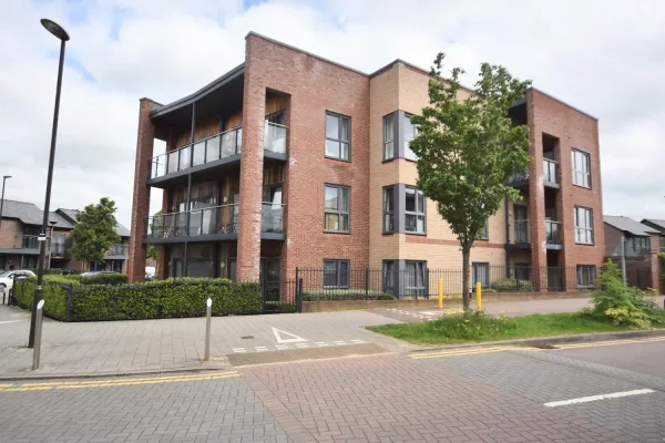 Flat 10 Postel House front