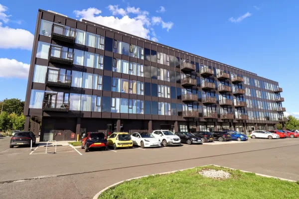 Lrg_Flat 6 Caspian View front shot.jpg